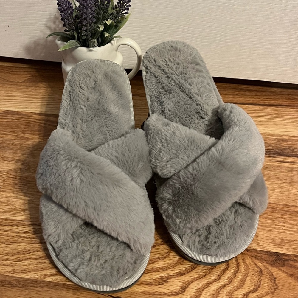 JOINFREE Women's Fluffy Slippers Plush Faux Fur Spa Sandal Shoes Gray size Large - Picture 7 of 11